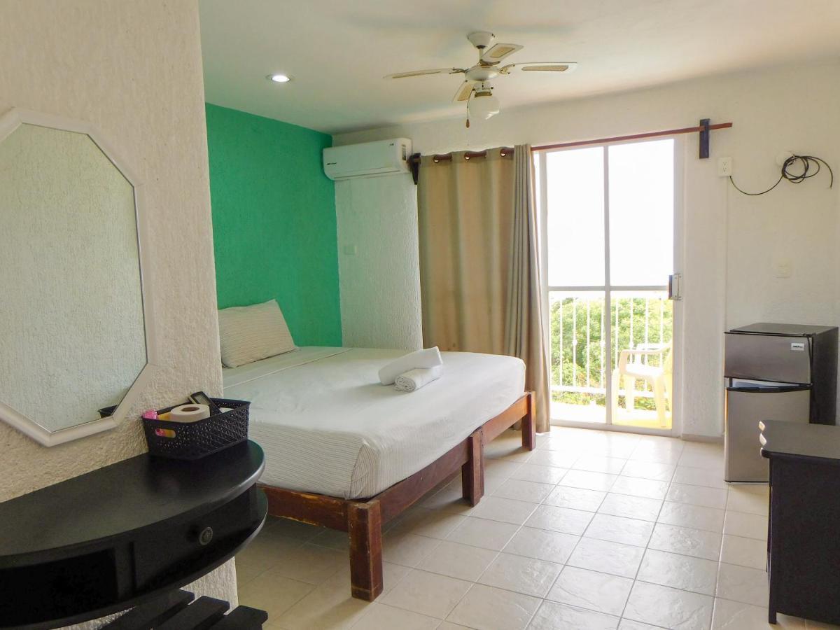 Hotel Ma Elena Isla Mujeres Exterior photo