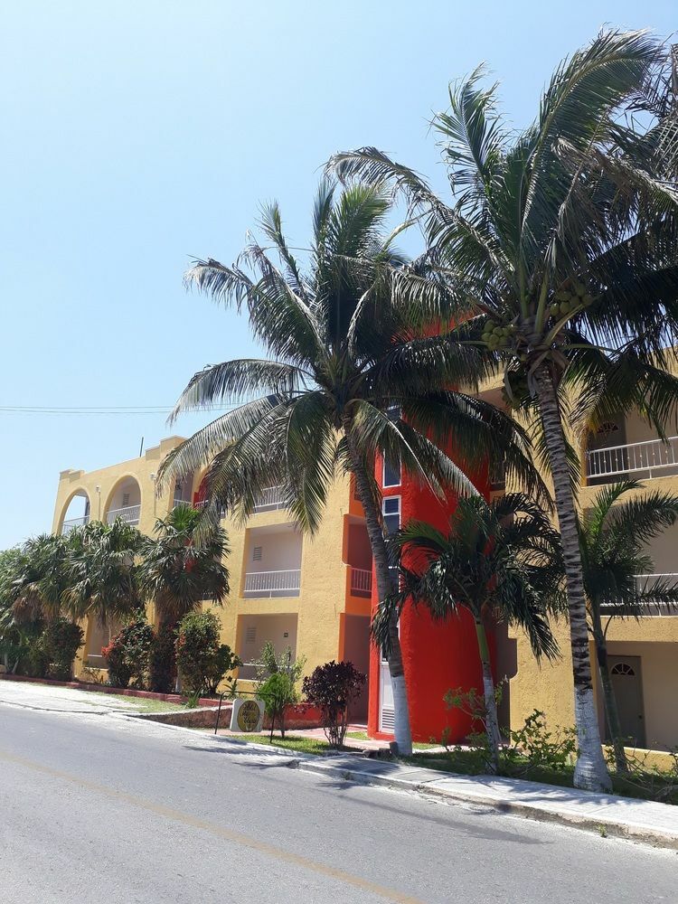 Hotel Ma Elena Isla Mujeres Exterior photo